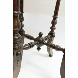 Beistelltisch um 1900